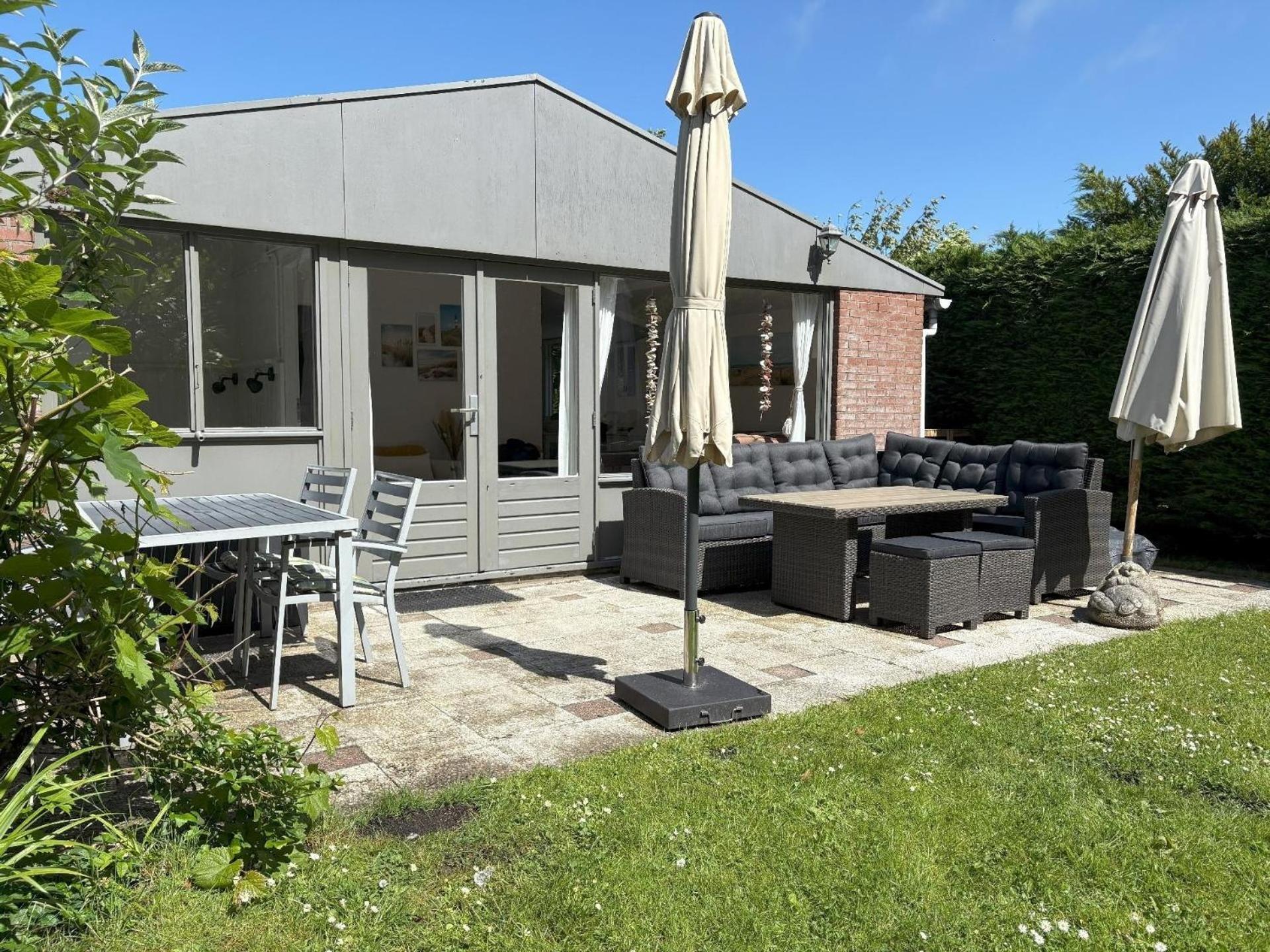 Gemuetliches, Helles Ferienhaus Mit Privatem Garten In Gepflegtem Ferienpark Warmenhuizen Exteriör bild